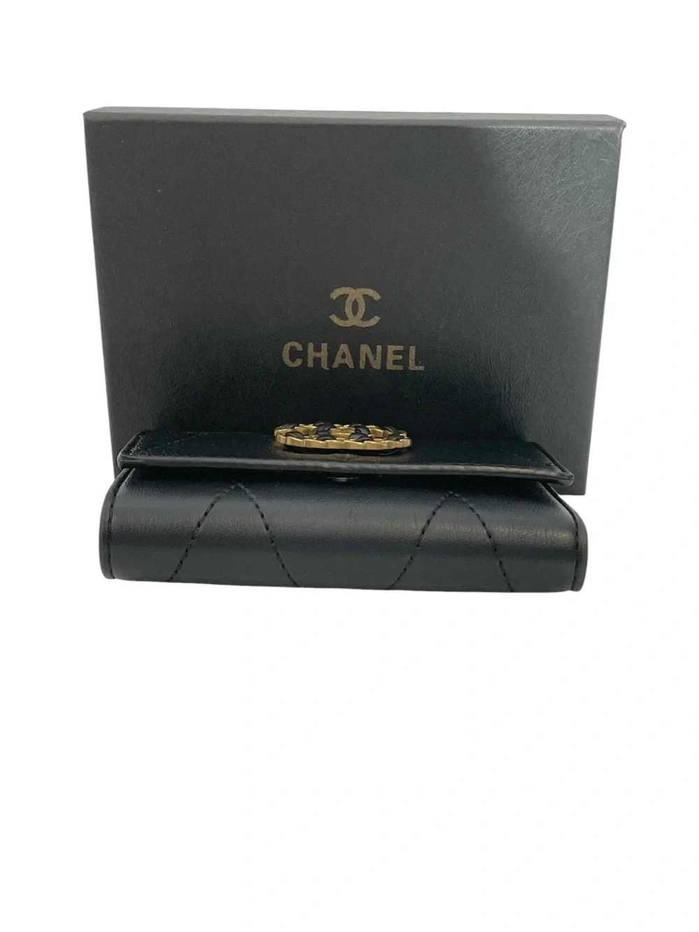 🖤✨ Black Quilted Small Wallet ✨🖤